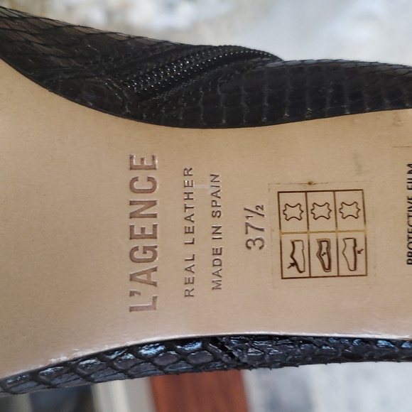 L'AGENCE black  ankle bootie boots size 7.5 - Picture 9 of 17